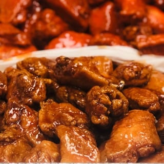 50 1/2 Wings Buffalo/Honey BBQ